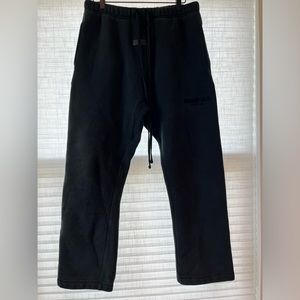Essentials Fear of God relaxed fit sweatpants size medium